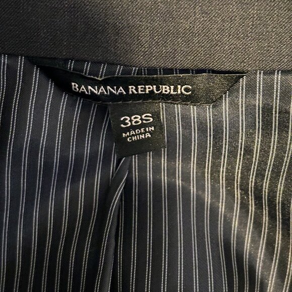 Banana Republic Tailored Slim Charcoal Italian Wool Suit (38S Jacket 32x30 Pant) - Picture 8 of 13